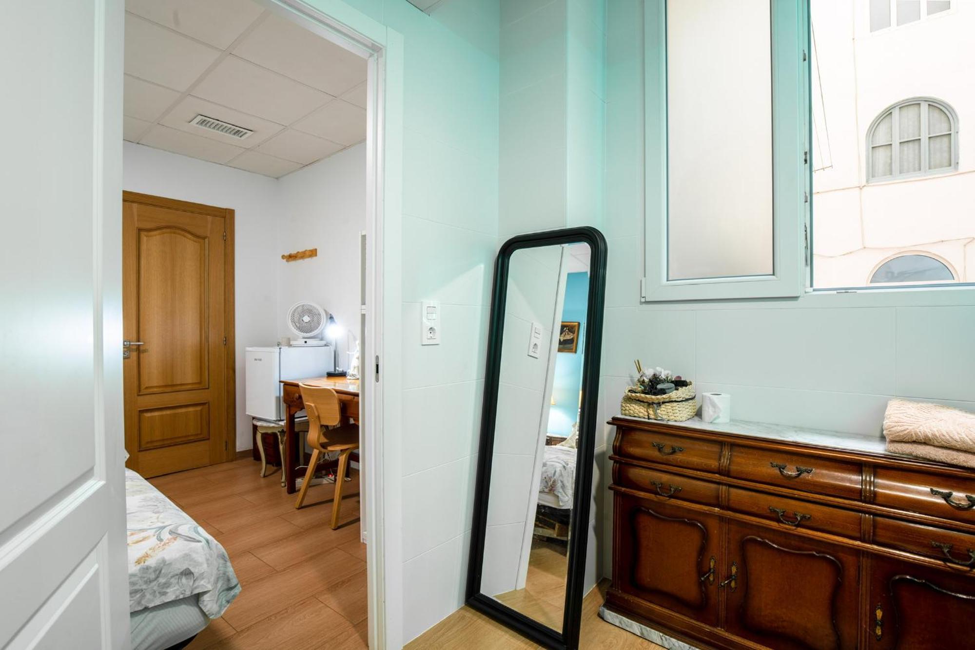 Mirador 5 Del Mercado Central - Habitacion Con Bano Privado En El Centro De La Ciudad Vella 발렌시아 외부 사진